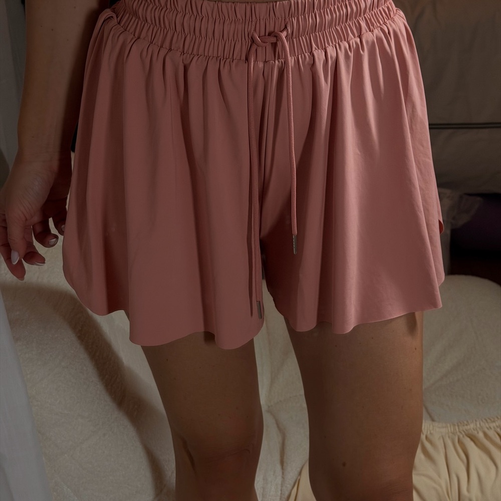 Dusty pink high rise skort active. - Picture 2 of 8